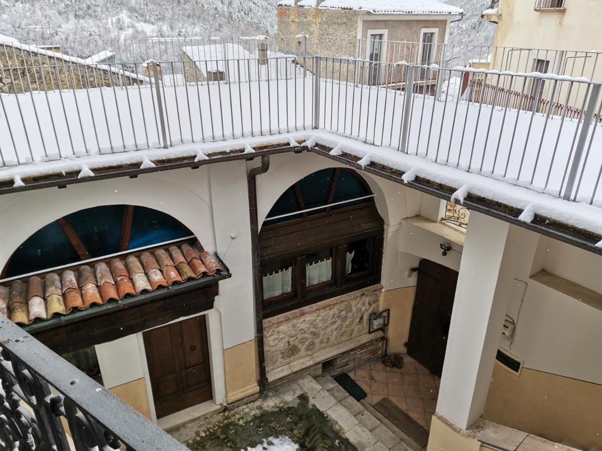 Piazzetta Del Forno Grazioso Bilocale Ad Ассерджи Экстерьер фото